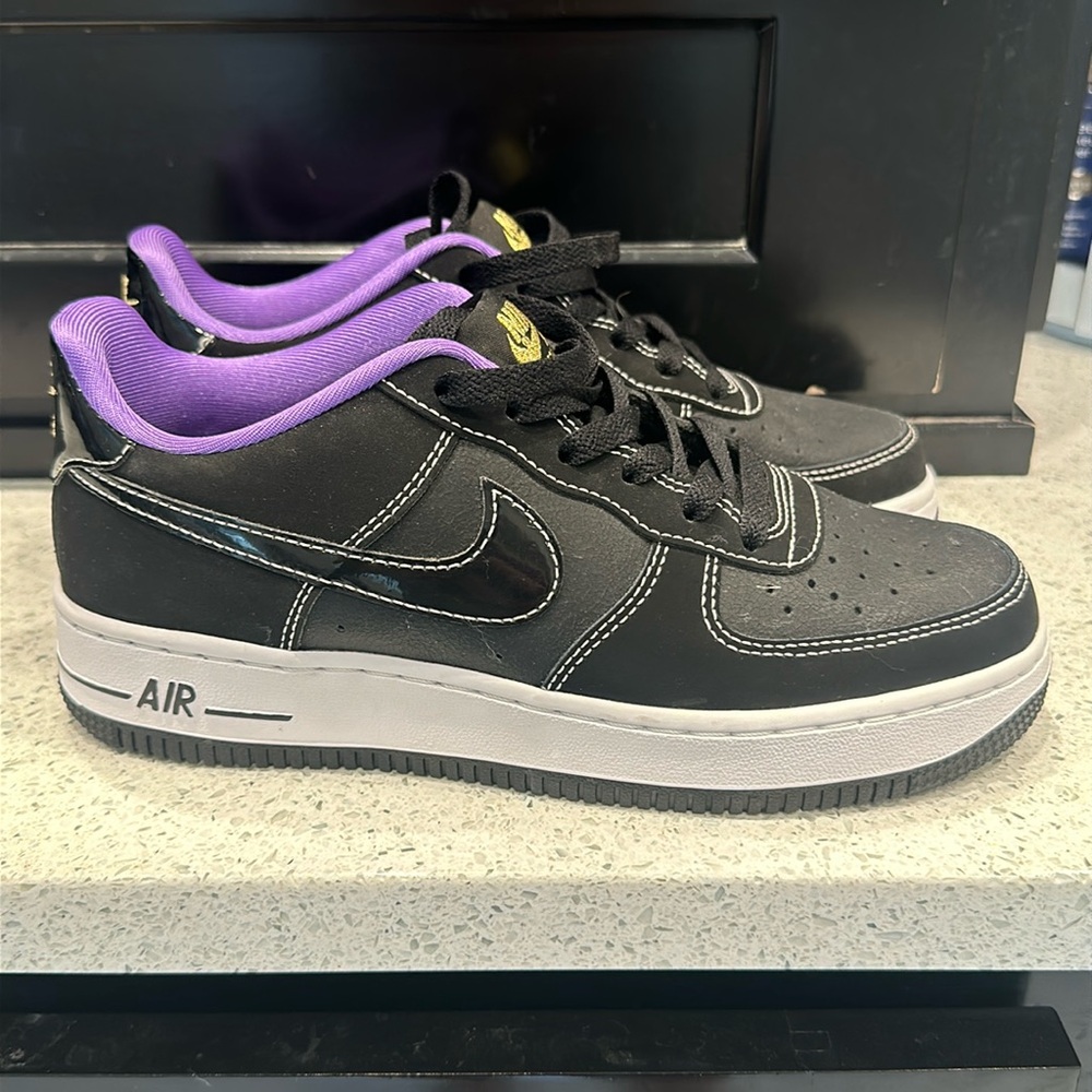 Nike Air Force 1 Black/Purple. Worn once like new condition